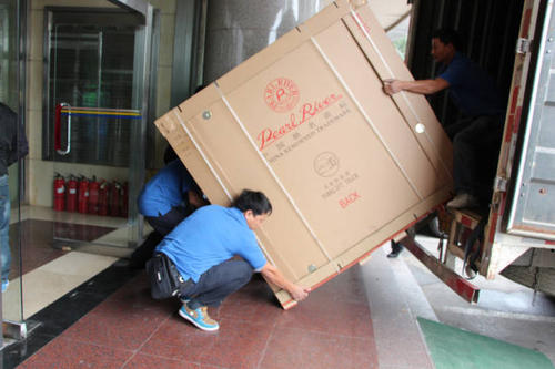 任丘钢琴贵重工艺品无忧运